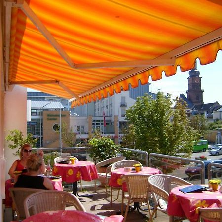 StadtCafé Pension Grünstadt Extérieur photo